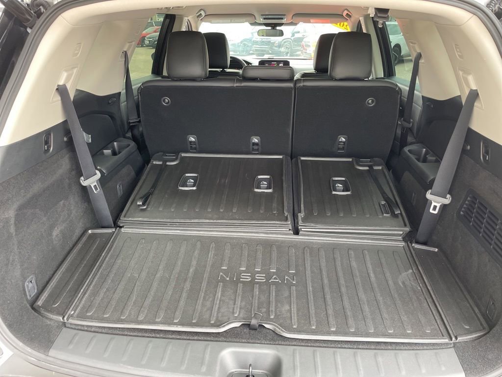 Used 2025 Nissan Pathfinder SV w/ Cargo Package AWD/4WD image 31