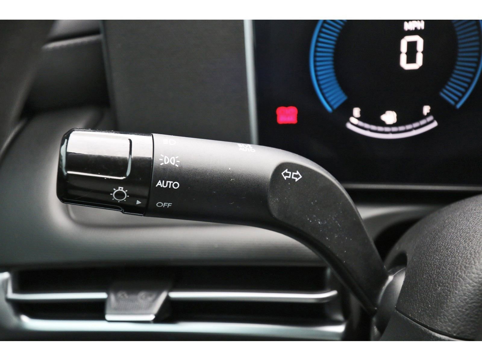 Certified 2025 Hyundai Santa Cruz SE image 19