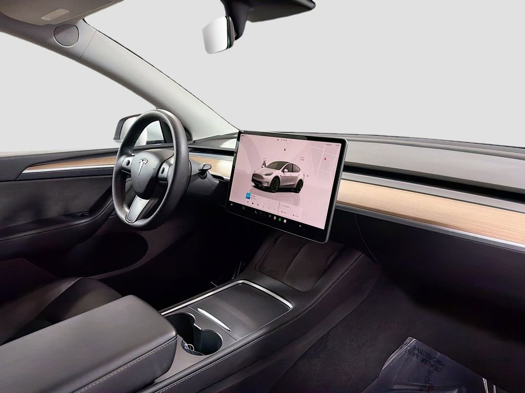 Used 2023 Tesla Model Y Long Range AWD/4WD image 30