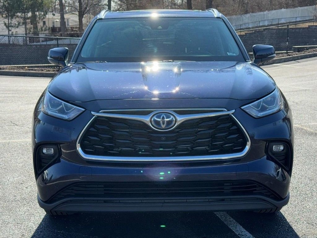 Used 2022 Toyota Highlander Limited image 11