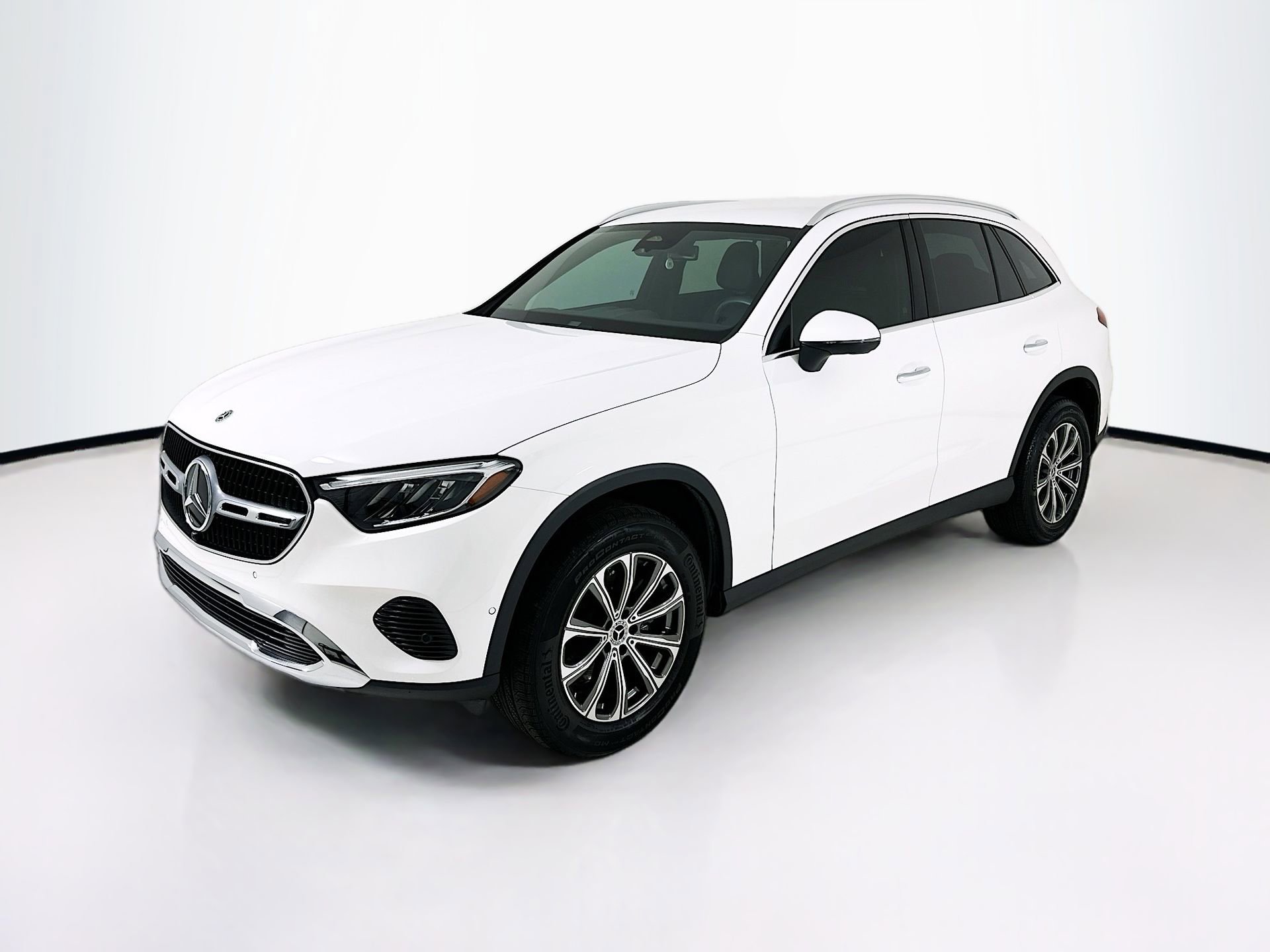 Used 2024 Mercedes-Benz GLC 300 image 3