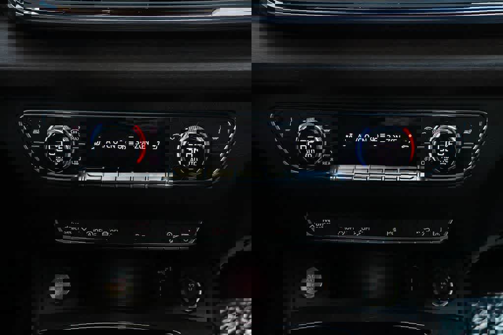 Used 2022 Audi Q5 2.0T Premium w/ Convenience Package image 14