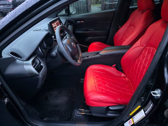 Used 2019 Toyota C-HR LE FWD image 15