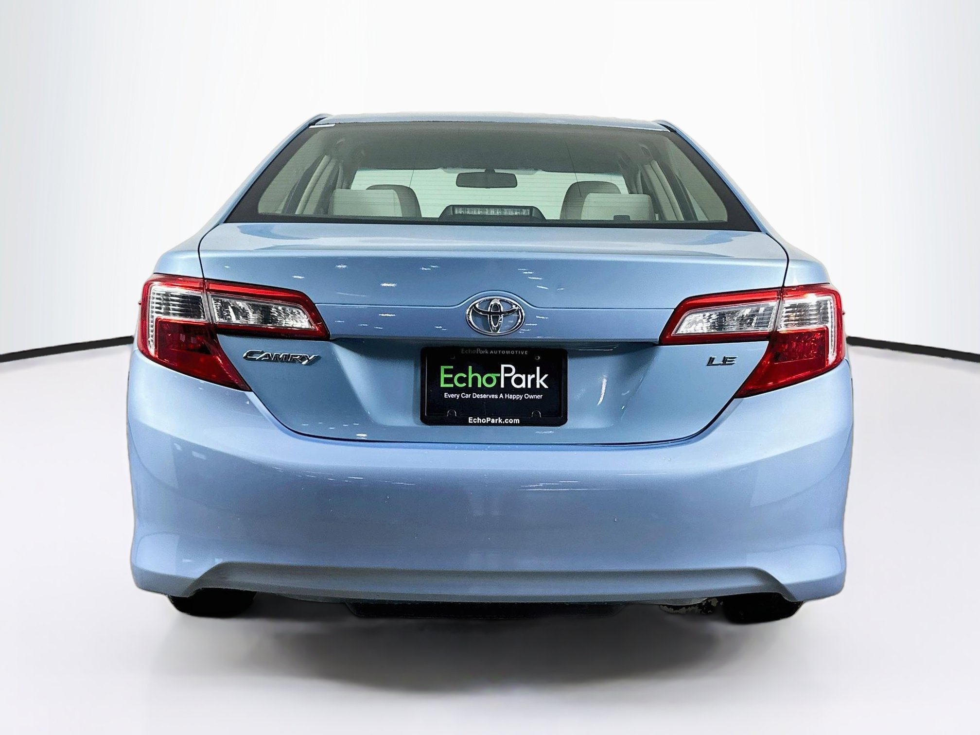 Used 2013 Toyota Camry LE FWD image 7