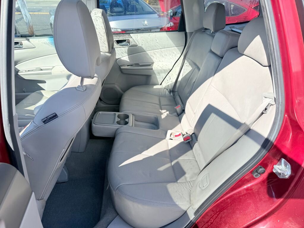Used 2010 Subaru Forester 2.5X Limited image 10