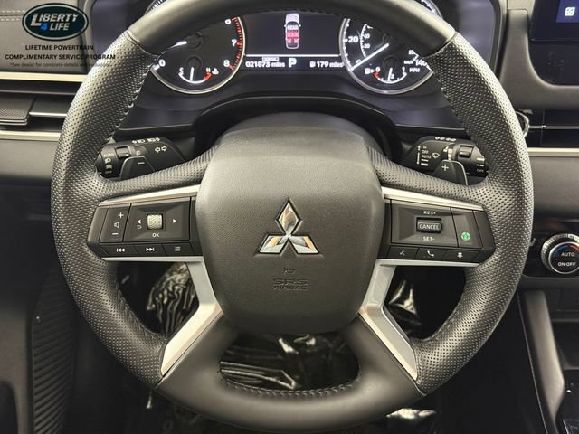 Used 2025 Mitsubishi Outlander SE AWD/4WD image 27