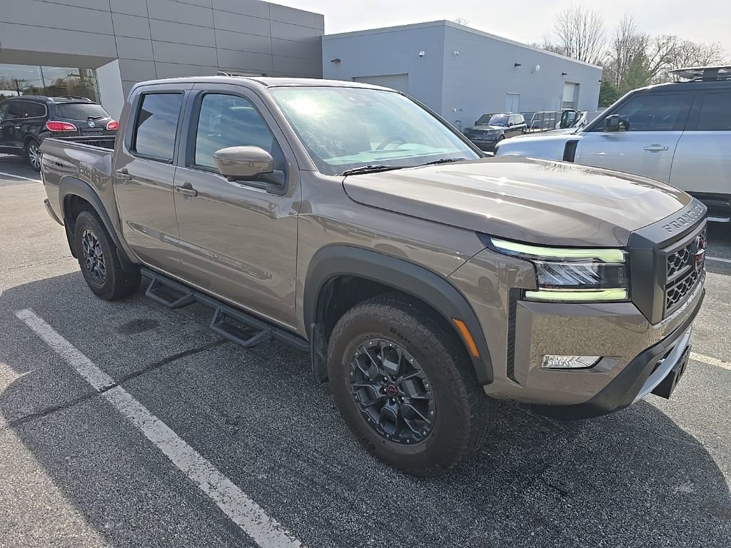 Used 2023 Nissan Frontier PRO-4X w/ Pro-4X Premium Package image 3