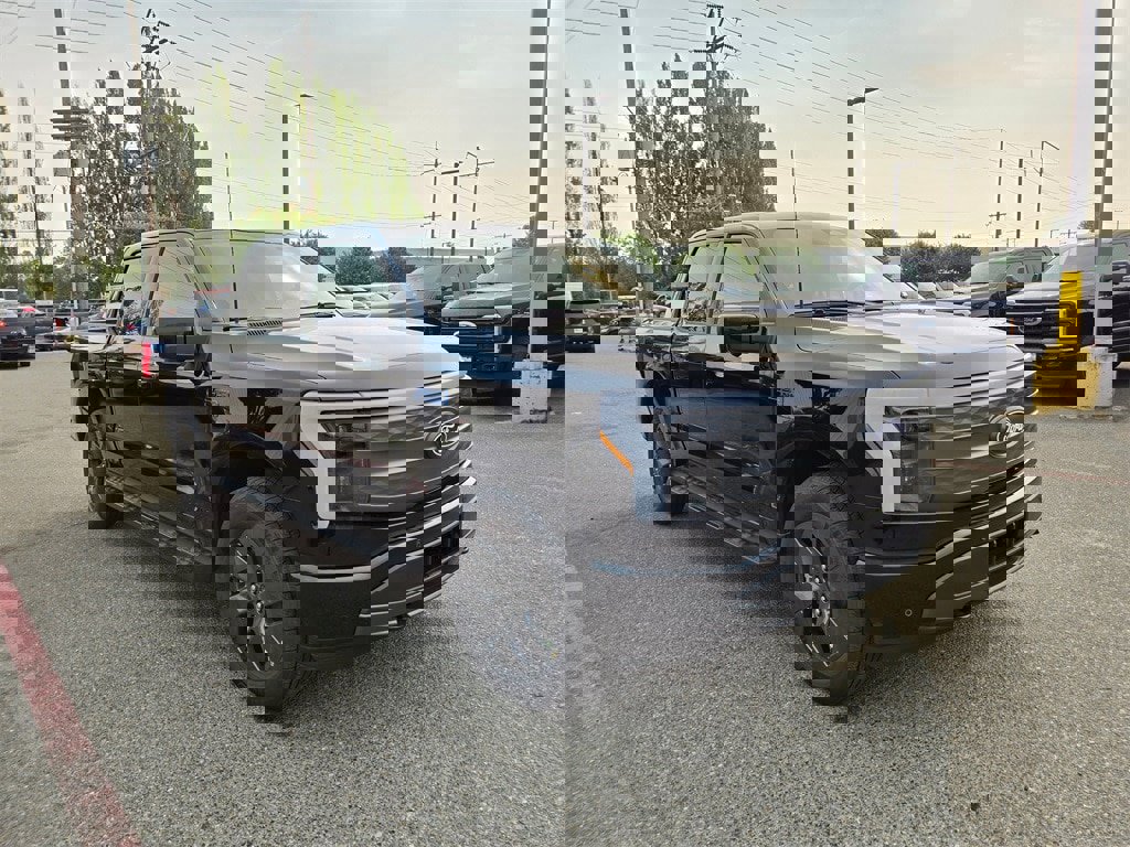 New 2025 Ford F150 Lightning Lariat image 3