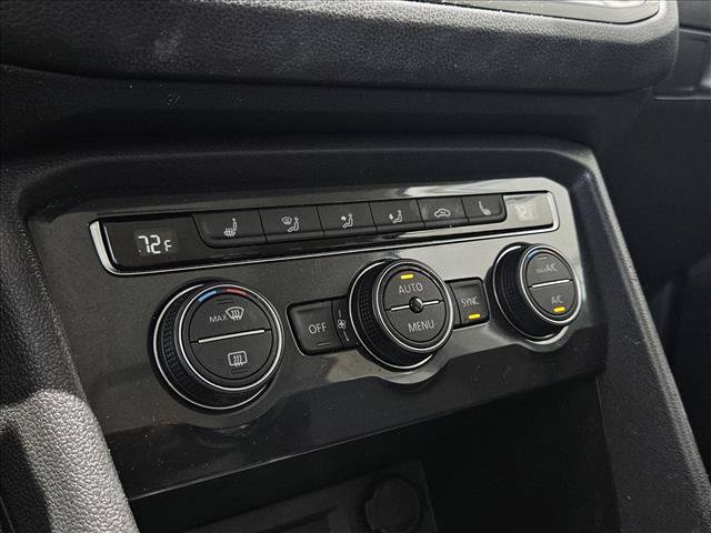 Used 2021 Volkswagen Tiguan SE w/ Panoramic Sunroof Package FWD image 18