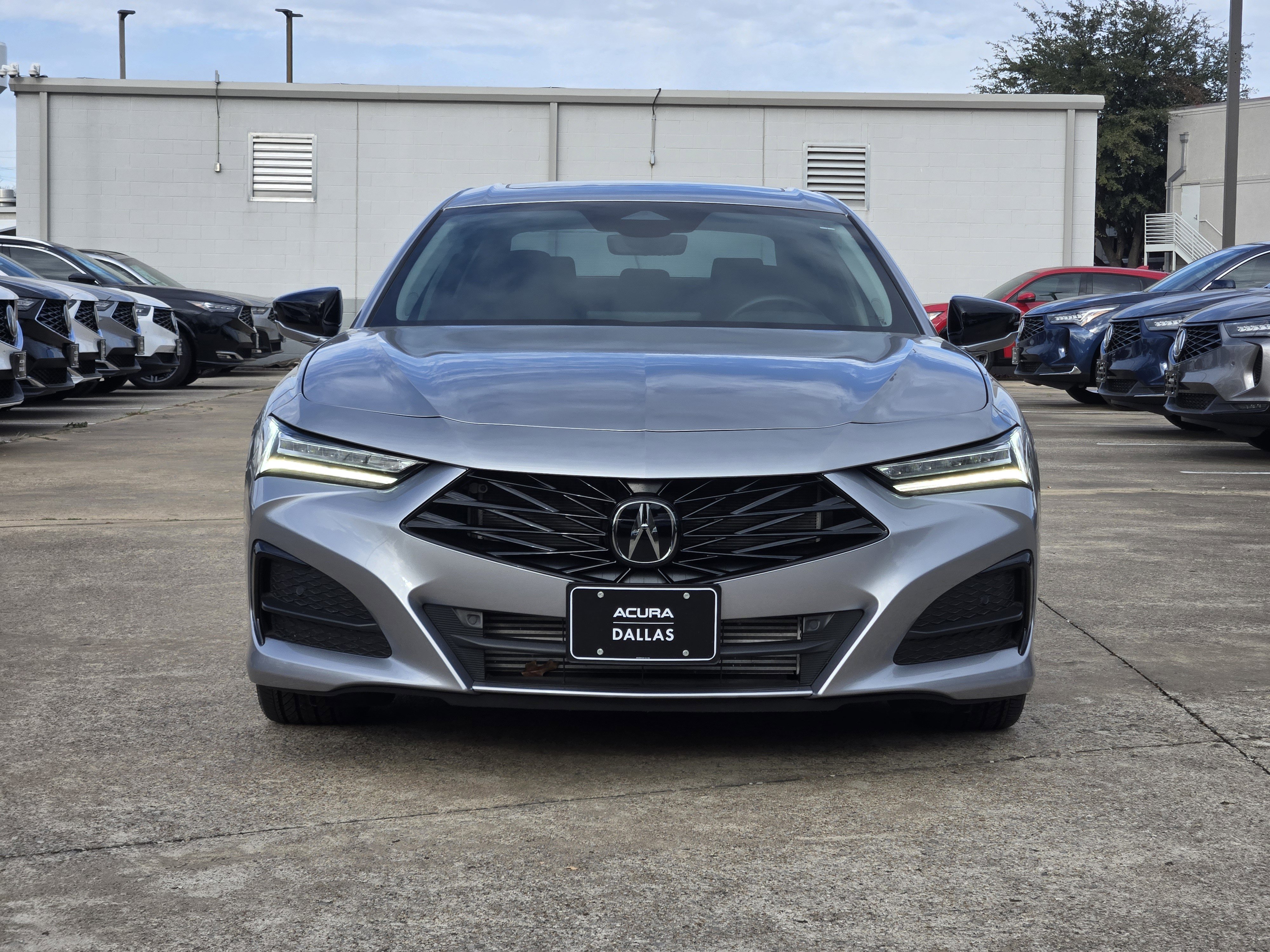 Certified 2025 Acura TLX w/ Technology Package image 3