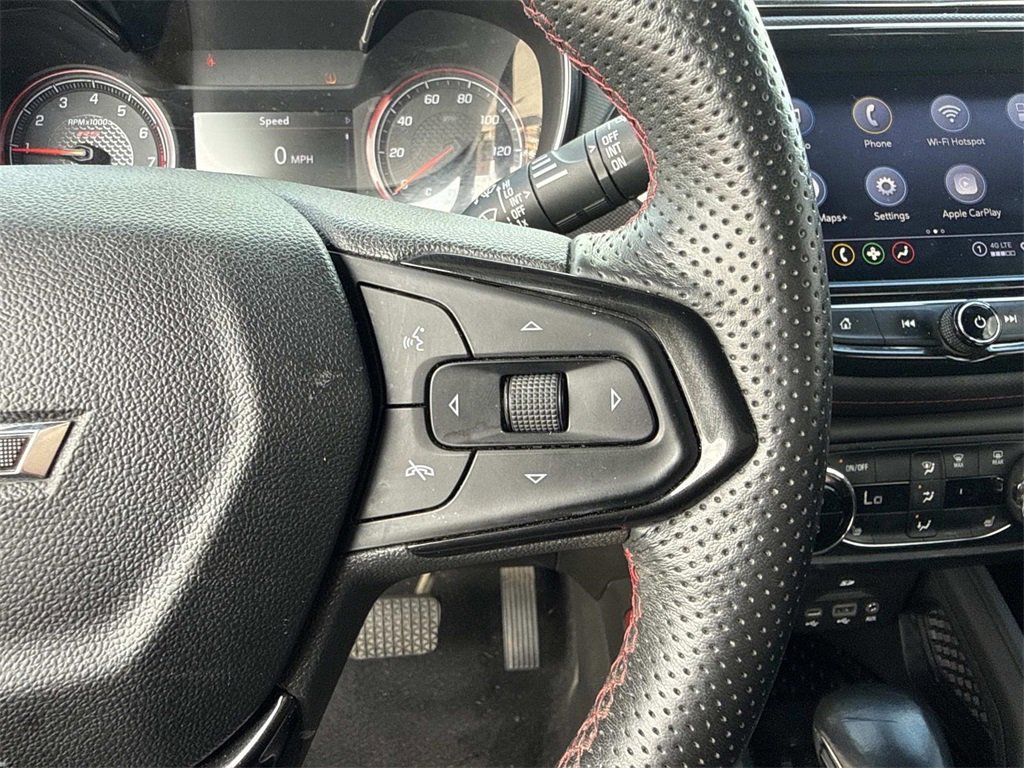 Used 2023 Chevrolet TrailBlazer RS w/ Sun and Liftgate Package image 17