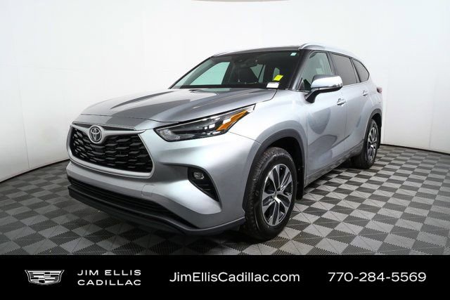 Used 2024 Toyota Highlander XLE image 31