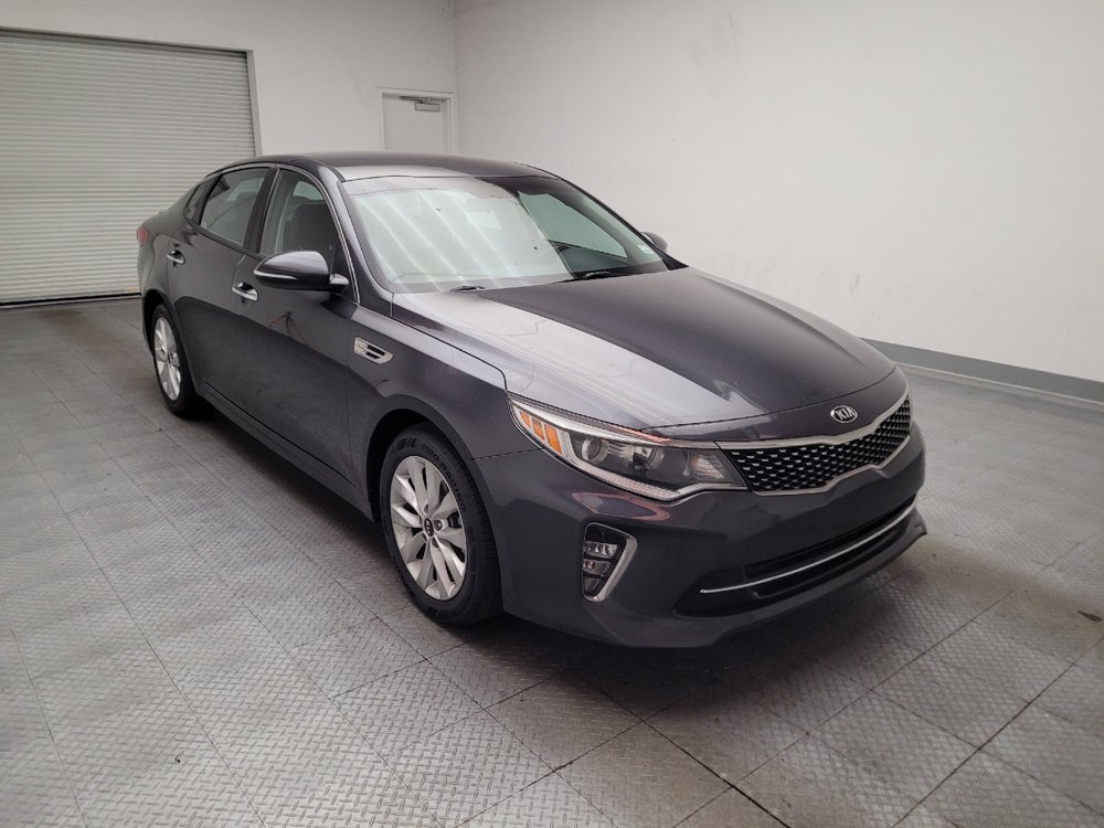 Used 2018 Kia Optima S FWD image 13
