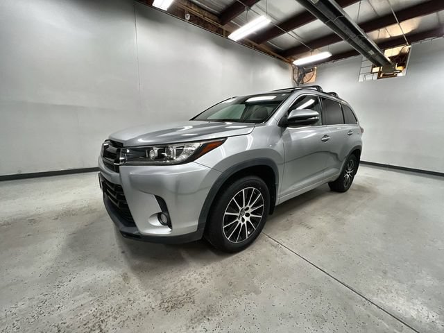 Certified 2017 Toyota Highlander SE