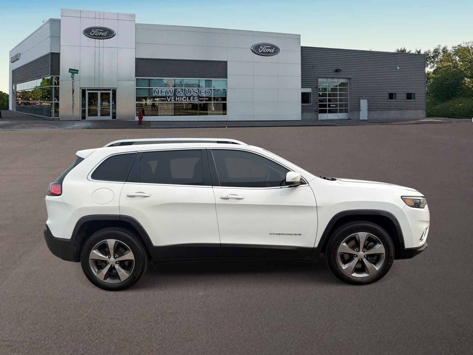 Used 2019 Jeep Cherokee Limited AWD/4WD image 10