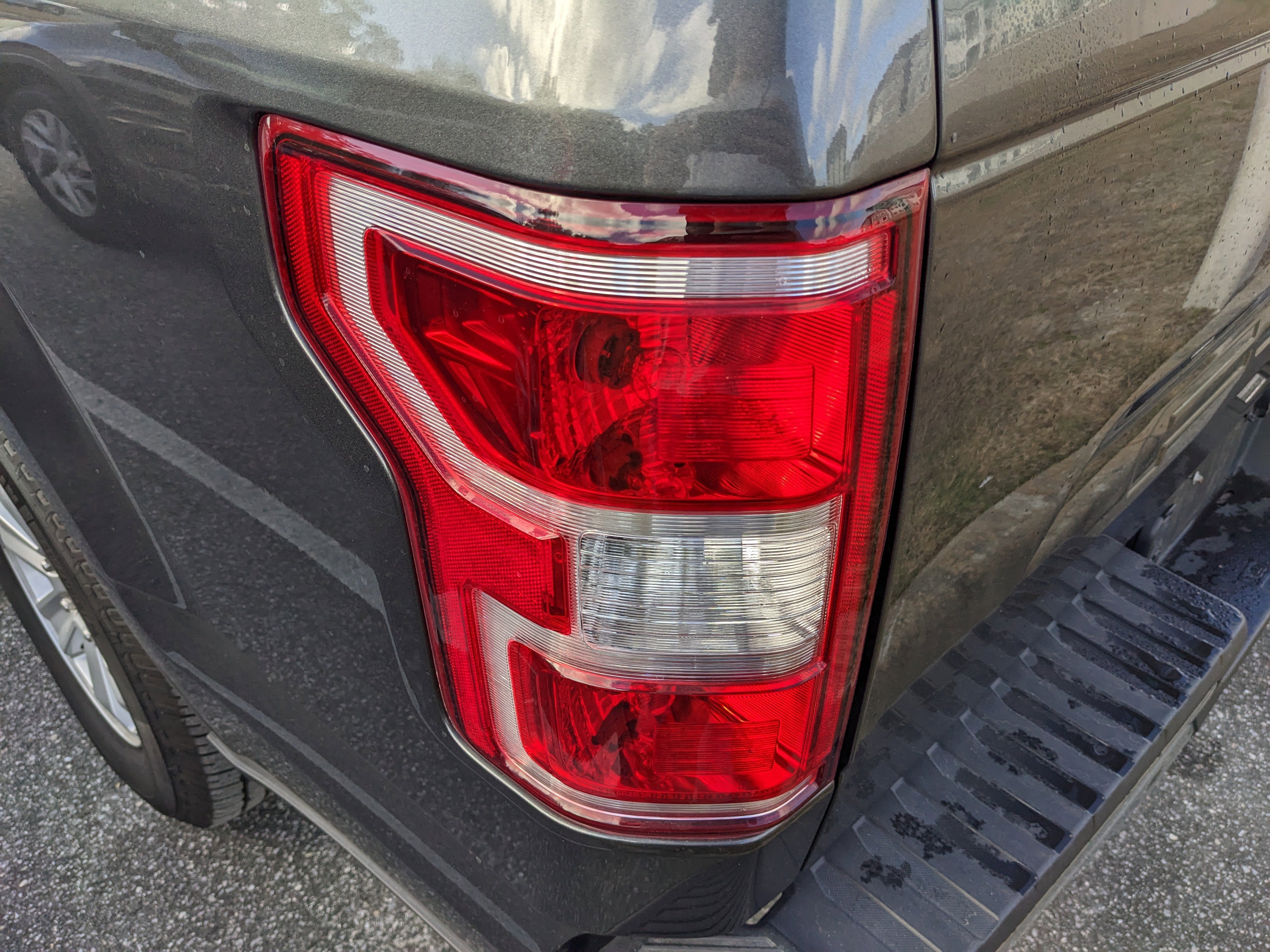 Used 2018 Ford F150 XLT image 22