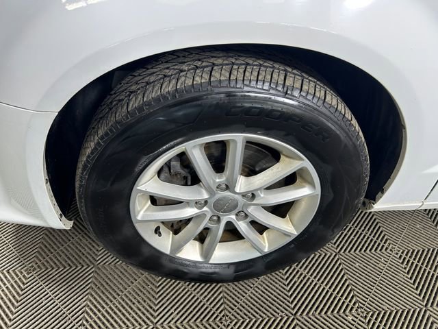 Used 2014 Dodge Grand Caravan SXT image 11