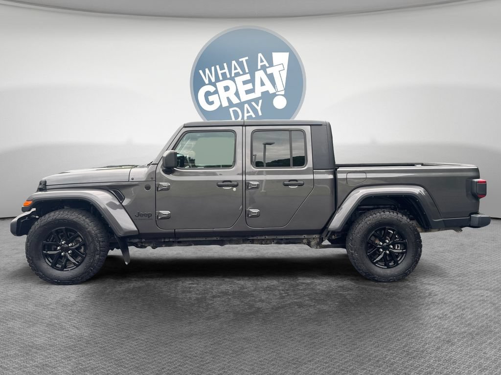 Used 2021 Jeep Gladiator Sport AWD/4WD image 7