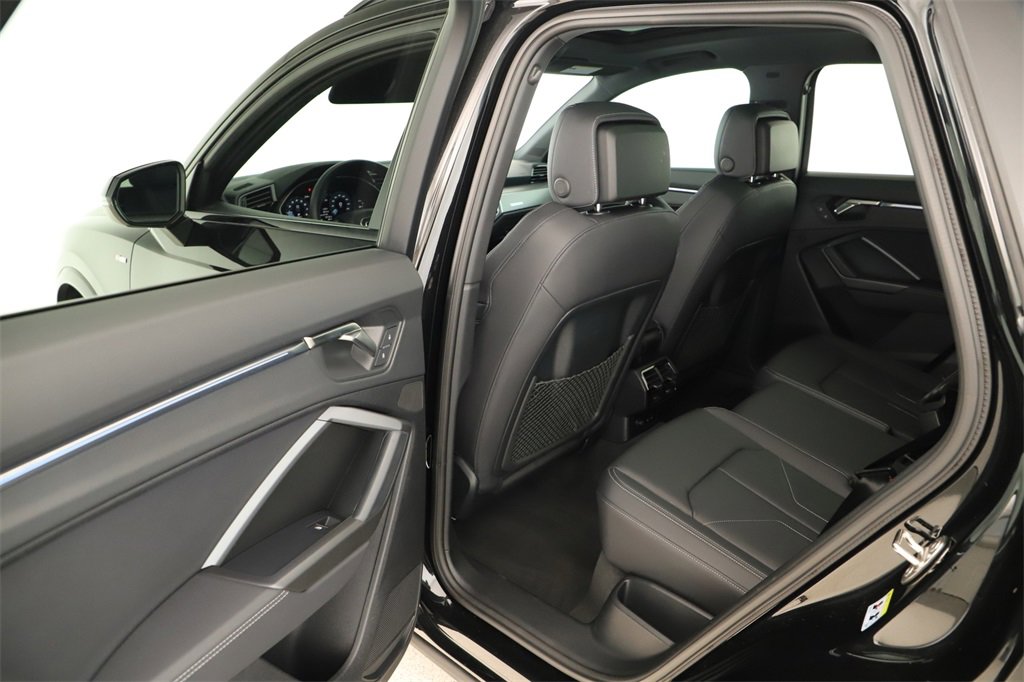 Certified 2024 Audi Q3 2.0T Premium Plus image 27