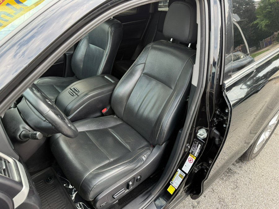 Used 2015 Toyota Highlander Limited AWD/4WD image 7