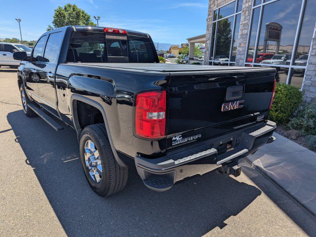 Used 2016 GMC Sierra 2500 SLT w/ All-Terrain HD Package AWD/4WD image 3