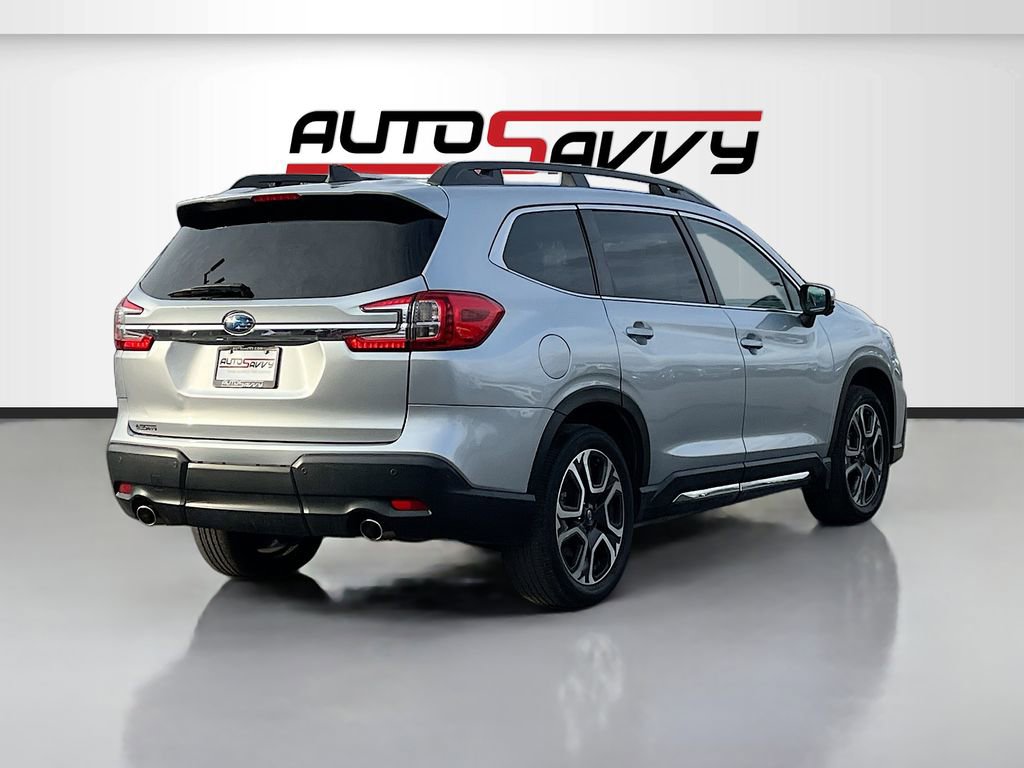 Used 2023 Subaru Ascent Limited w/ Technology Package image 7