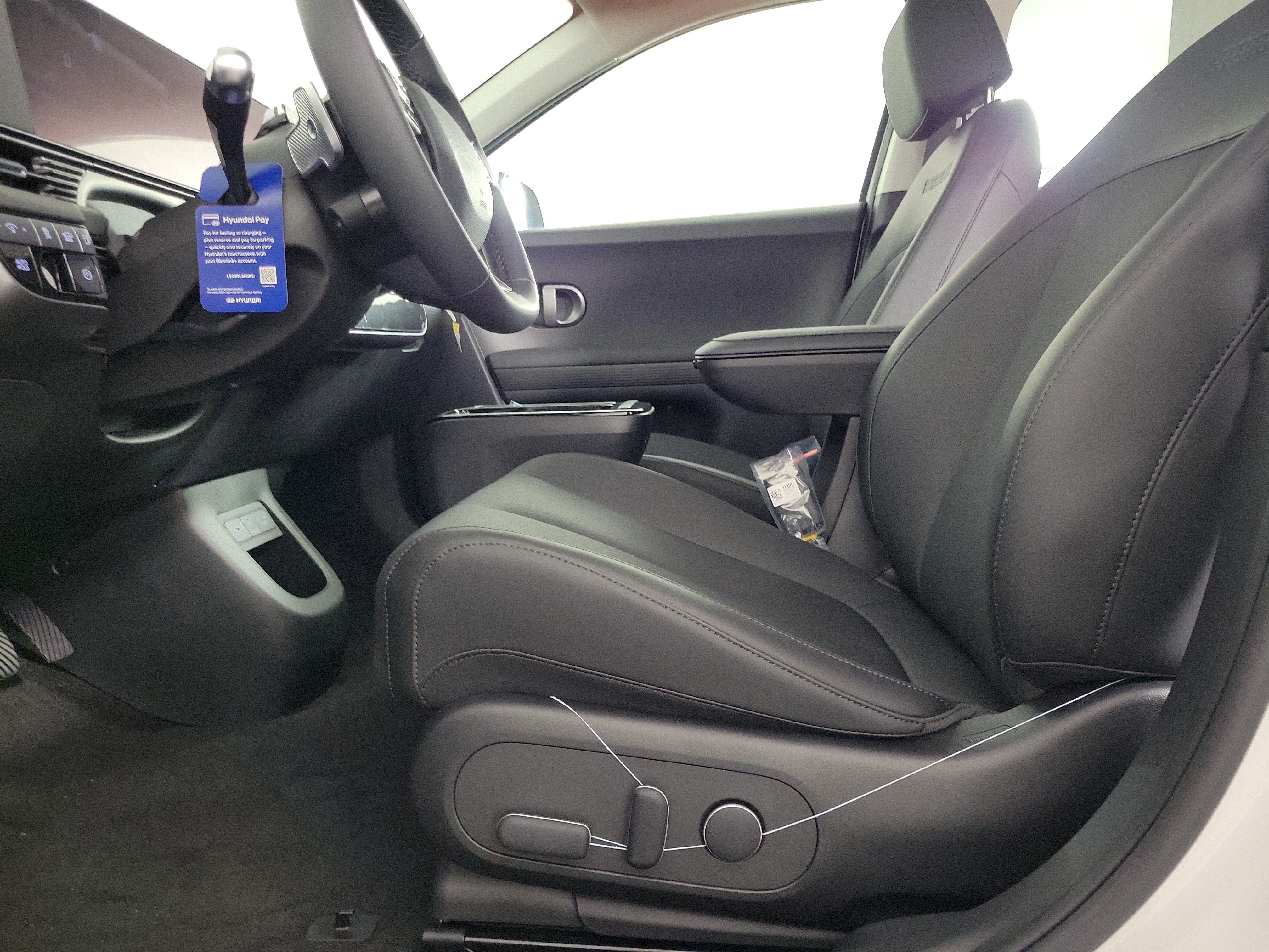 New 2026 Hyundai Ioniq 5 SEL AWD/4WD image 25
