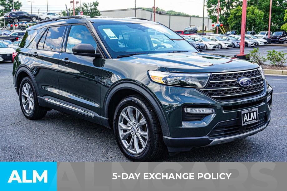 Used 2022 Ford Explorer XLT w/ Equipment Group 202A image 4
