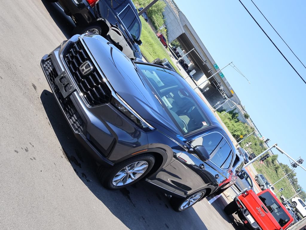Certified 2025 Honda CR-V EX image 3