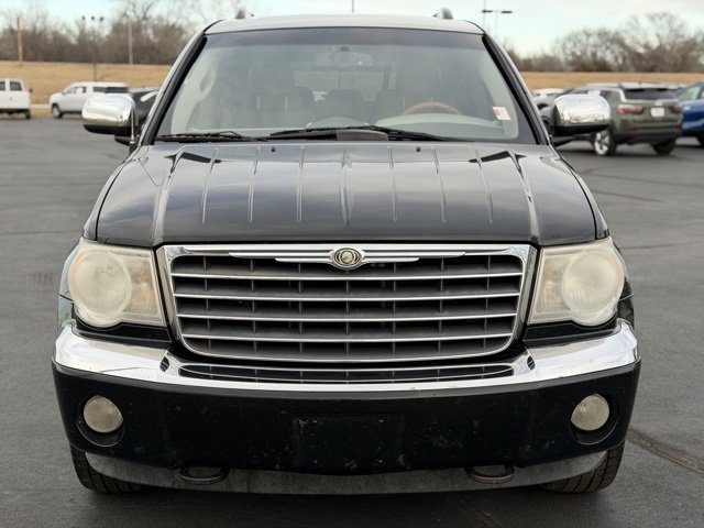 Used 2008 Chrysler Aspen Limited image 2
