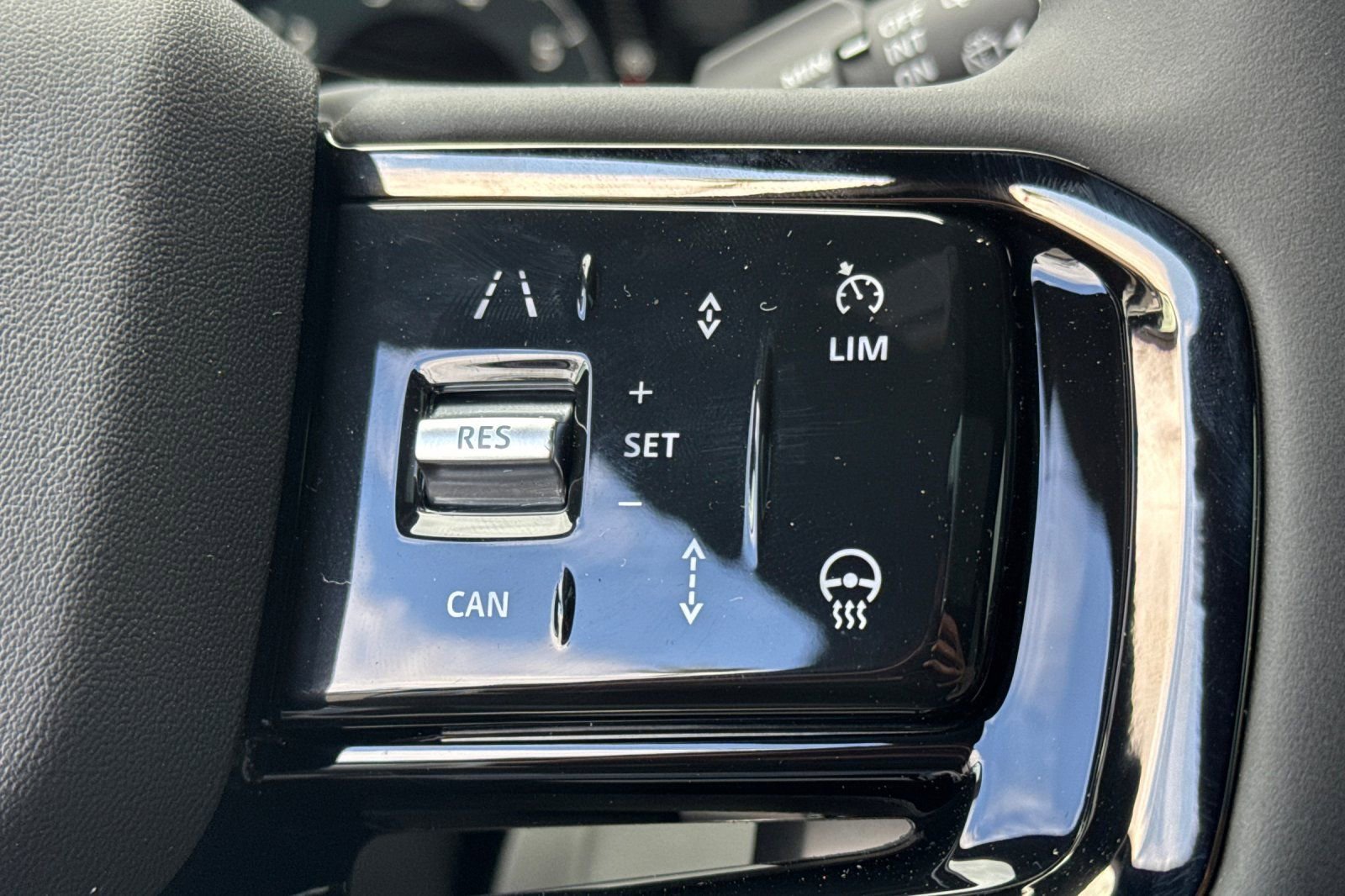 New 2026 Land Rover Range Rover Evoque S AWD/4WD image 28