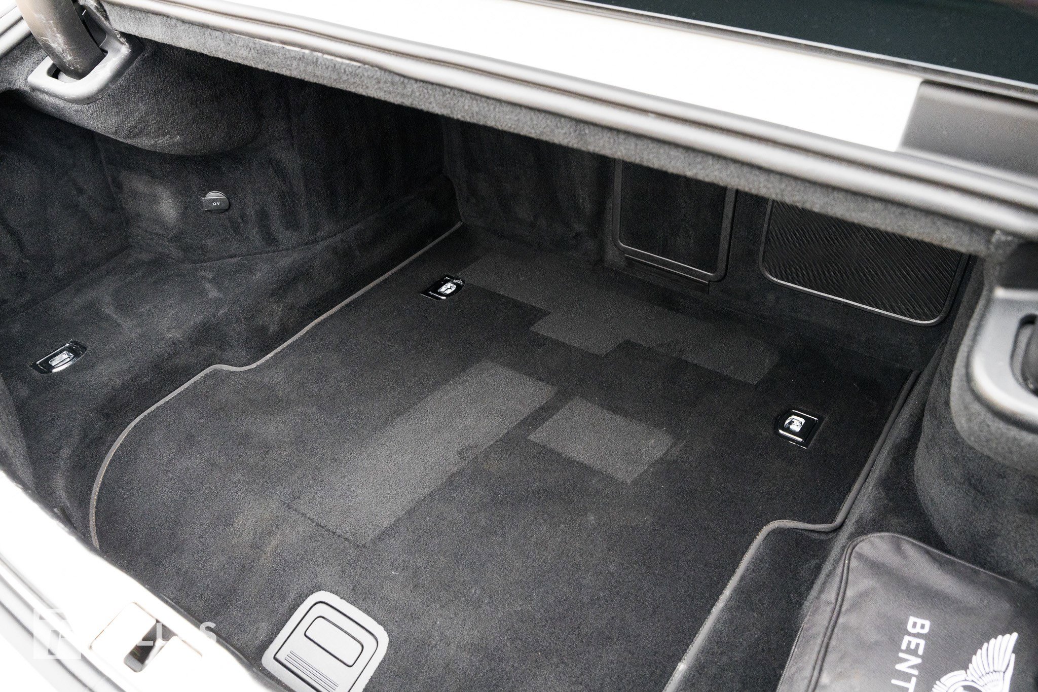 Used 2022 Bentley Continental GT image 31