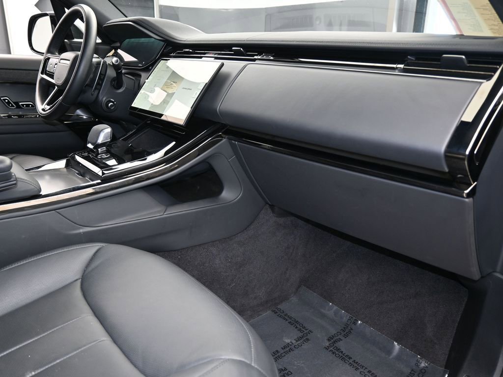 Used 2024 Land Rover Range Rover Sport Dynamic SE image 46