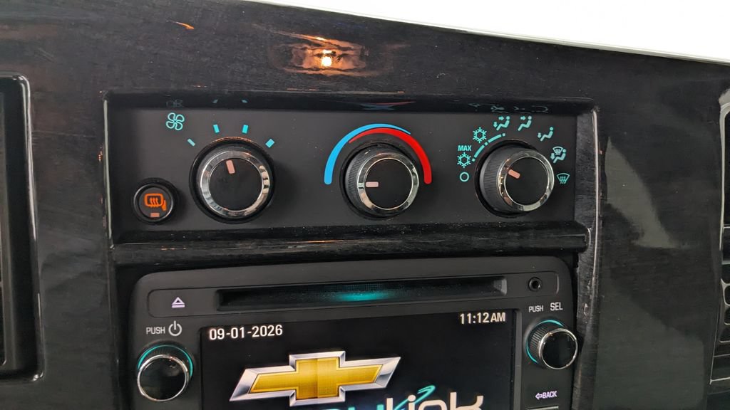 Used 2020 Chevrolet Express 2500 w/ Enhanced Convenience Package RWD image 21