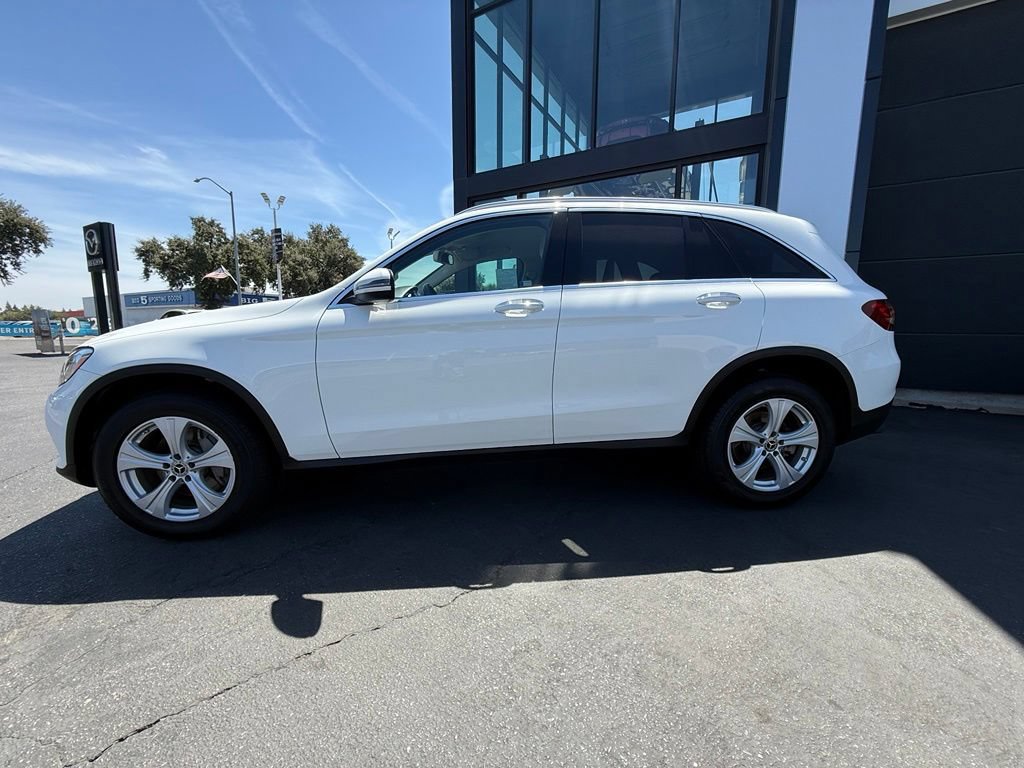 Used 2018 Mercedes-Benz GLC 300 4MATIC image 7
