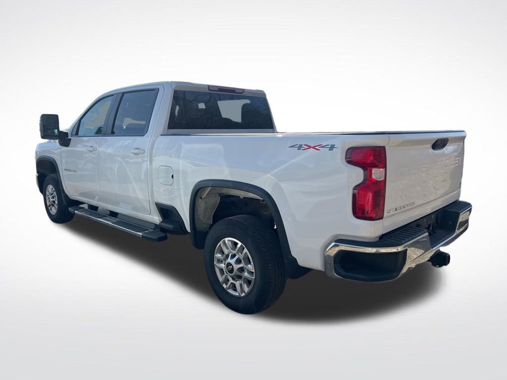 Used 2025 Chevrolet Silverado 2500 LT w/ Convenience Package AWD/4WD image 6