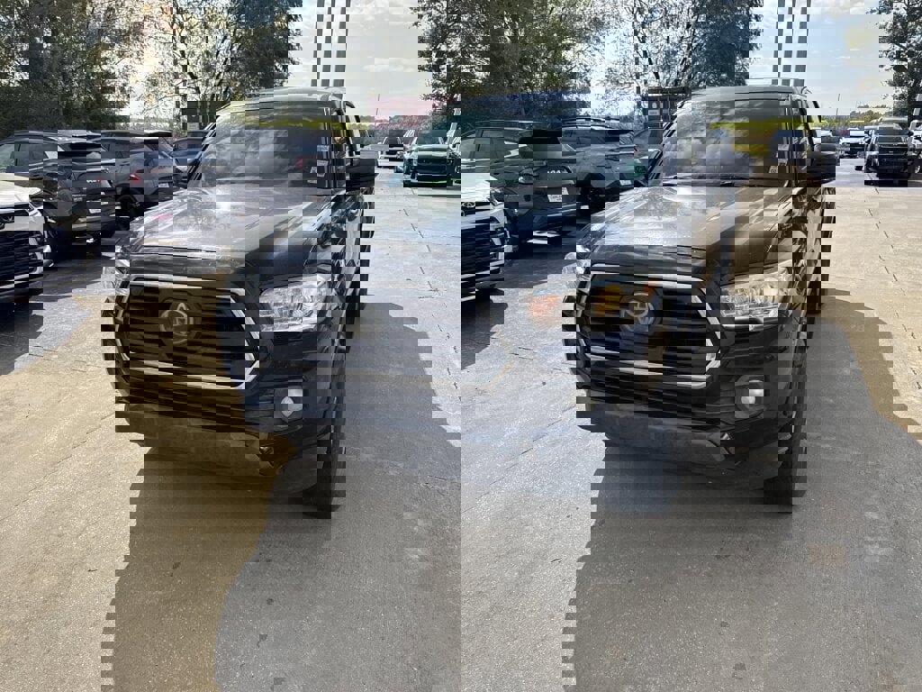 Used 2018 Toyota Tacoma SR5 image 7