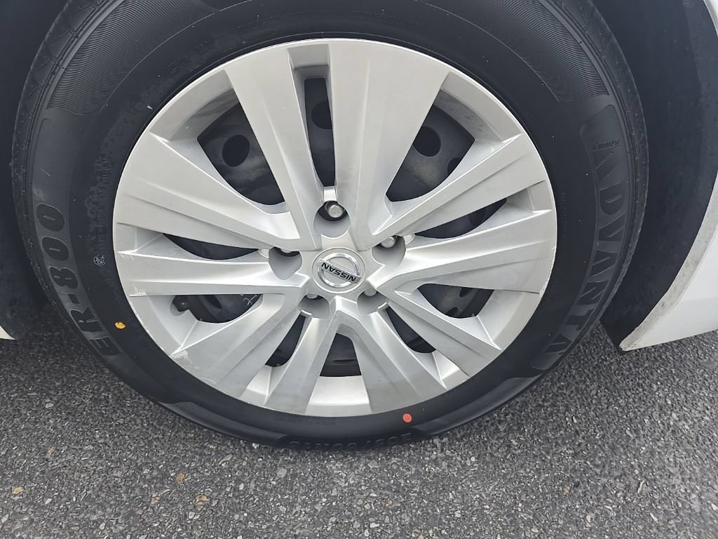 Used 2022 Nissan Sentra S FWD image 33