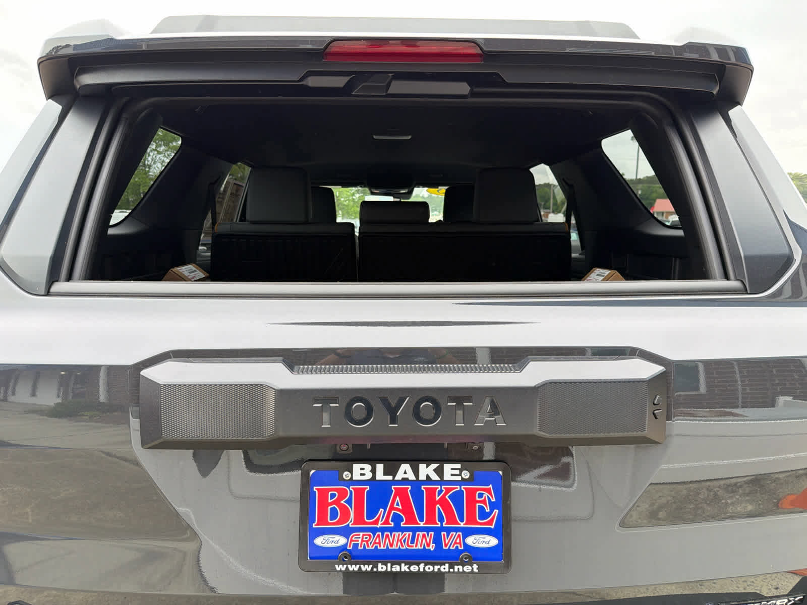 Used 2025 Toyota 4Runner Trailhunter AWD/4WD image 26