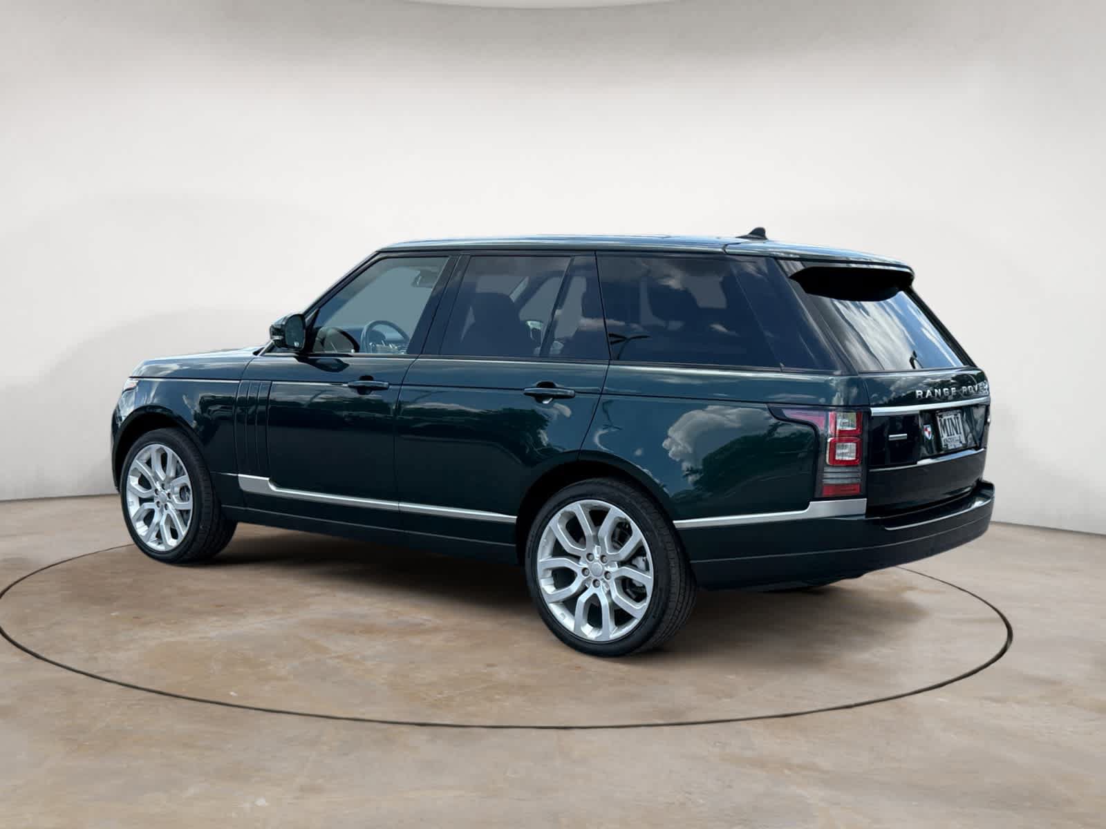 Used 2016 Land Rover Range Rover Supercharged AWD/4WD image 9