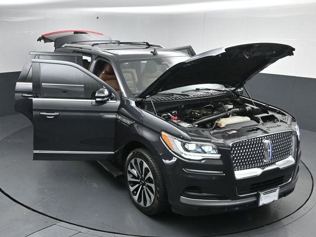 Used 2023 Lincoln Navigator Reserve AWD/4WD image 54