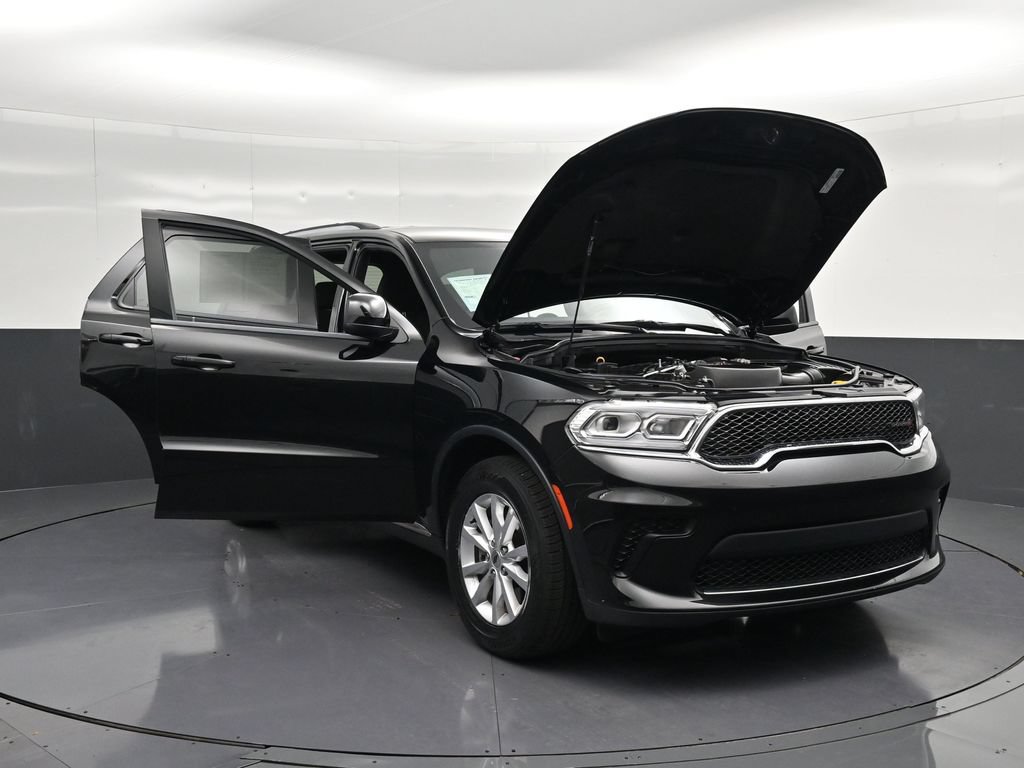 Used 2024 Dodge Durango SXT w/ 3rd Row Seating Group RWD image 36