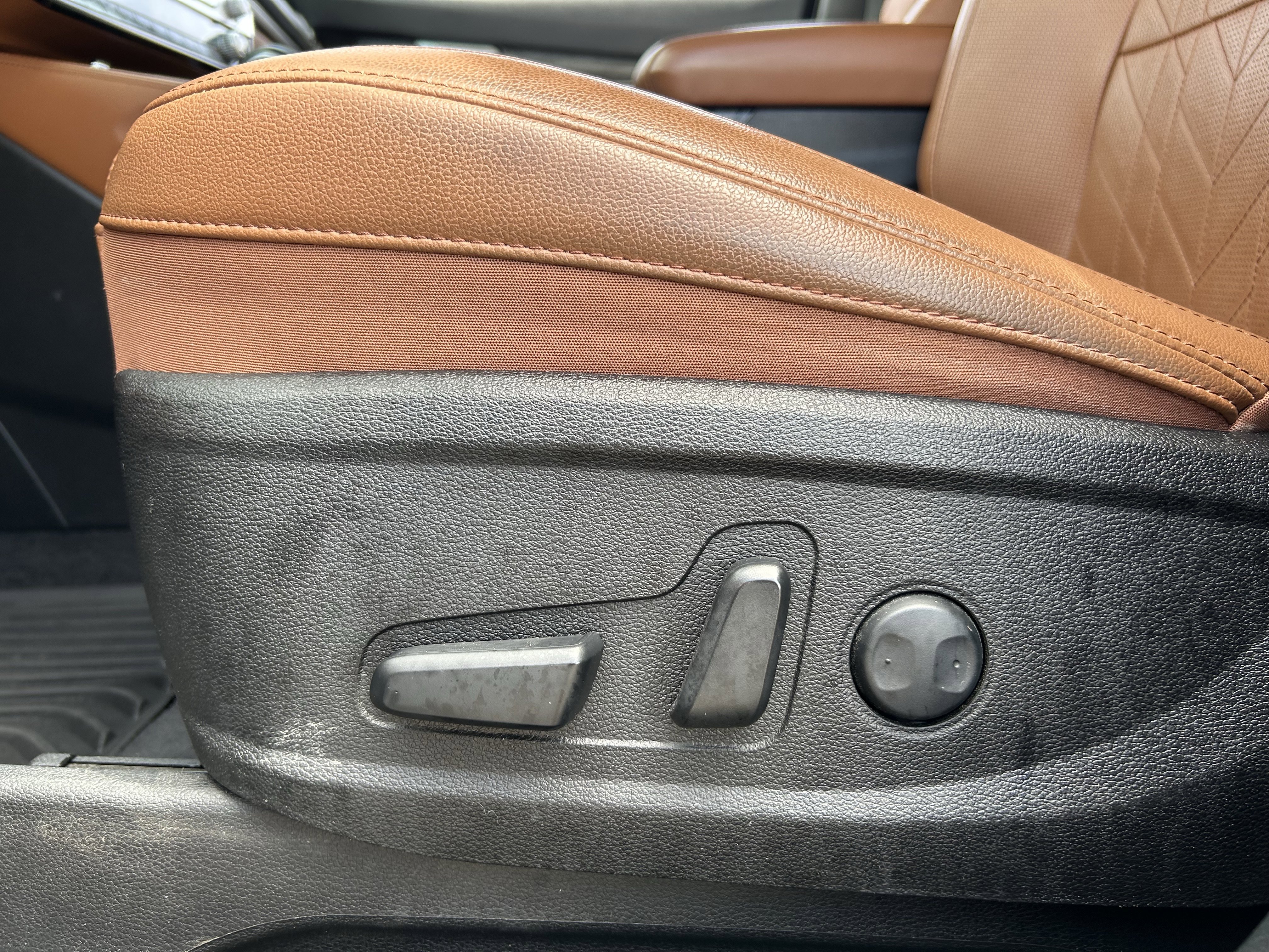 Used 2024 Kia Telluride EX X-Line image 23