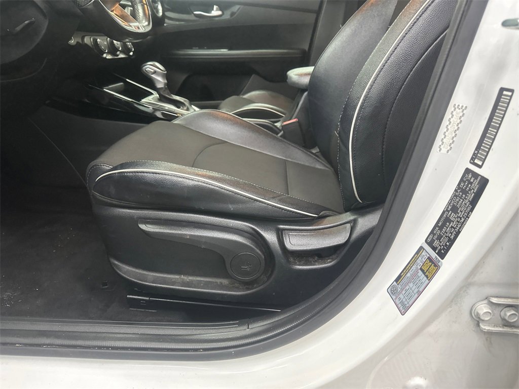 Used 2021 Kia Forte GT-Line image 10