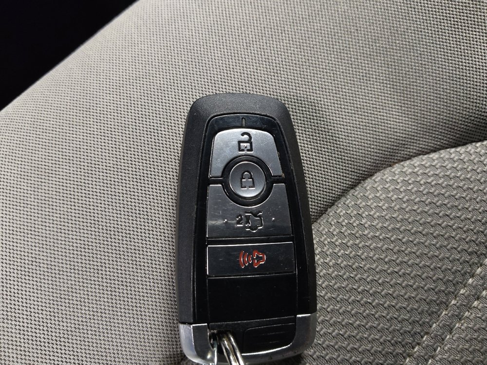 Used 2020 Ford Fusion S image 32