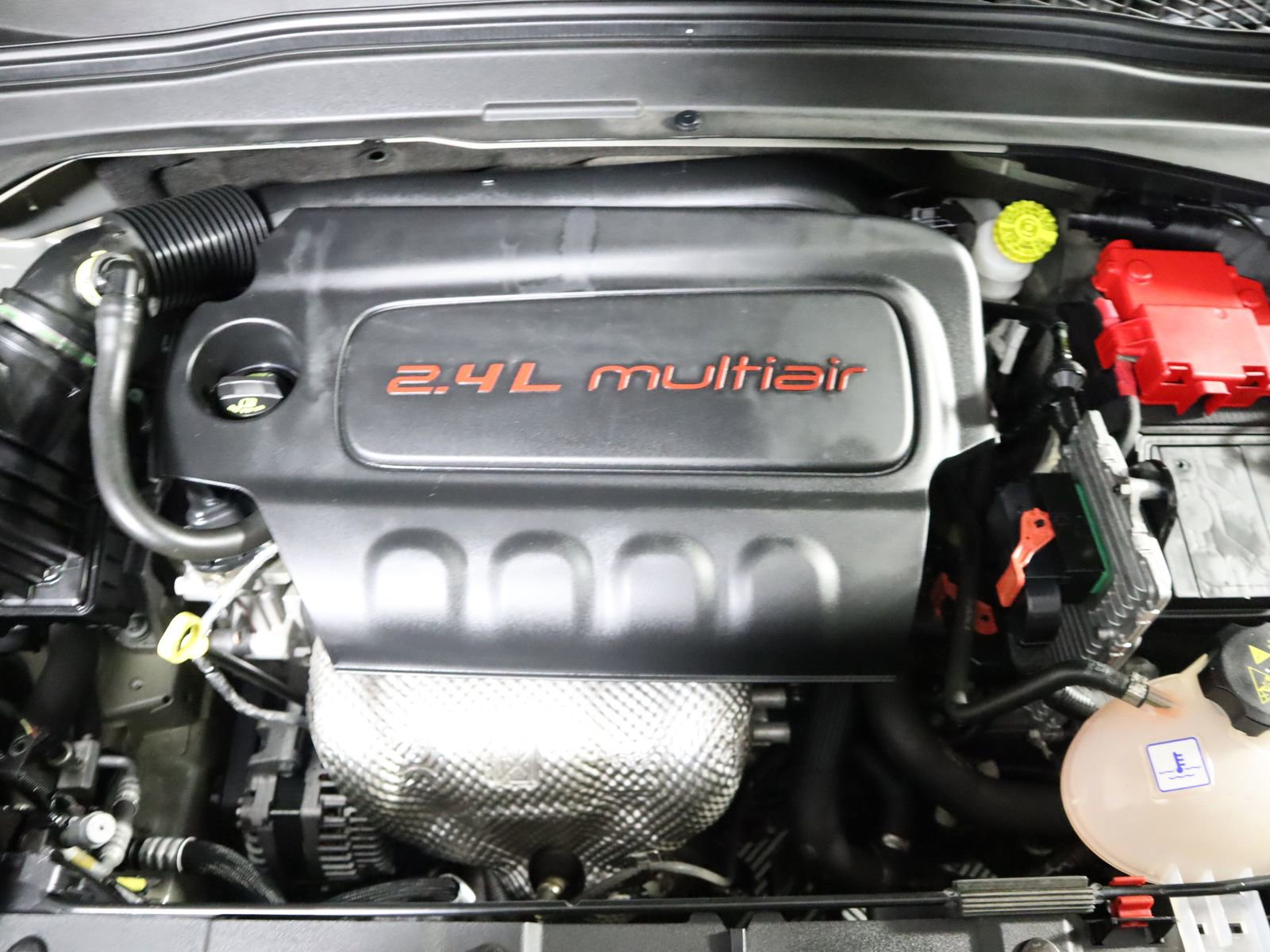 Used 2020 Jeep Renegade Latitude w/ Cold Weather Group image 20