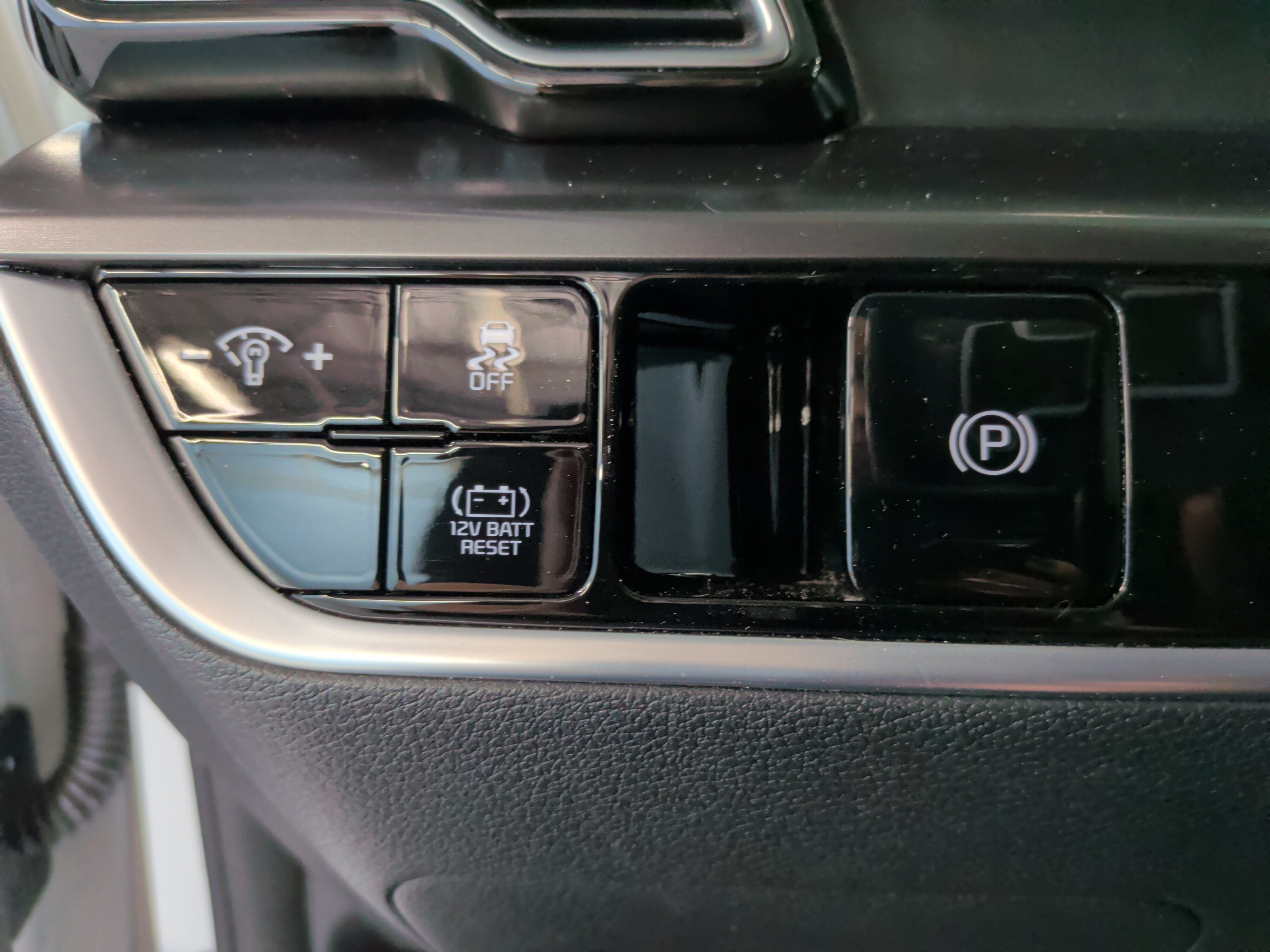 Used 2023 Kia Sportage EX AWD/4WD image 19