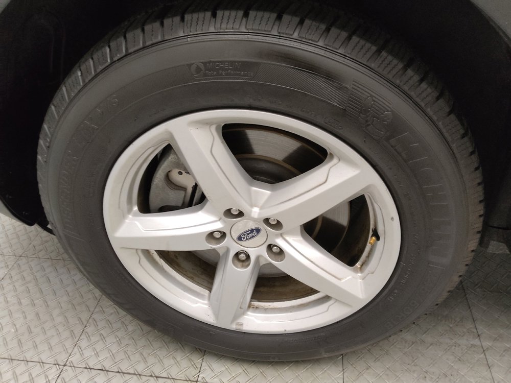 Used 2017 Ford Explorer XLT AWD/4WD image 31