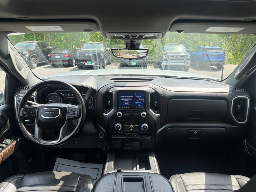 Certified 2022 GMC Sierra 3500 Denali w/ Denali Ultimate Package AWD/4WD image 14