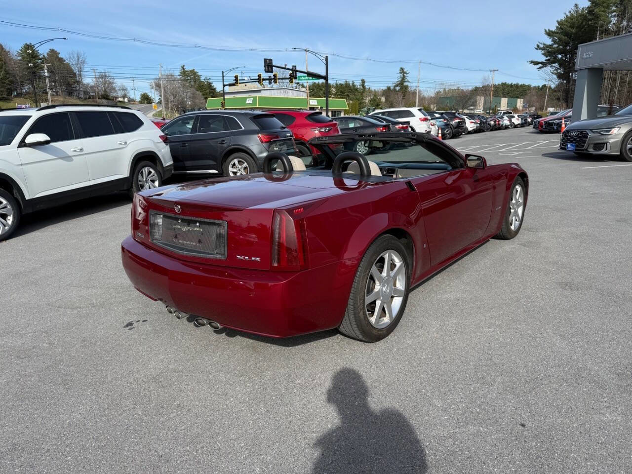 Used 2006 Cadillac XLR RWD image 11